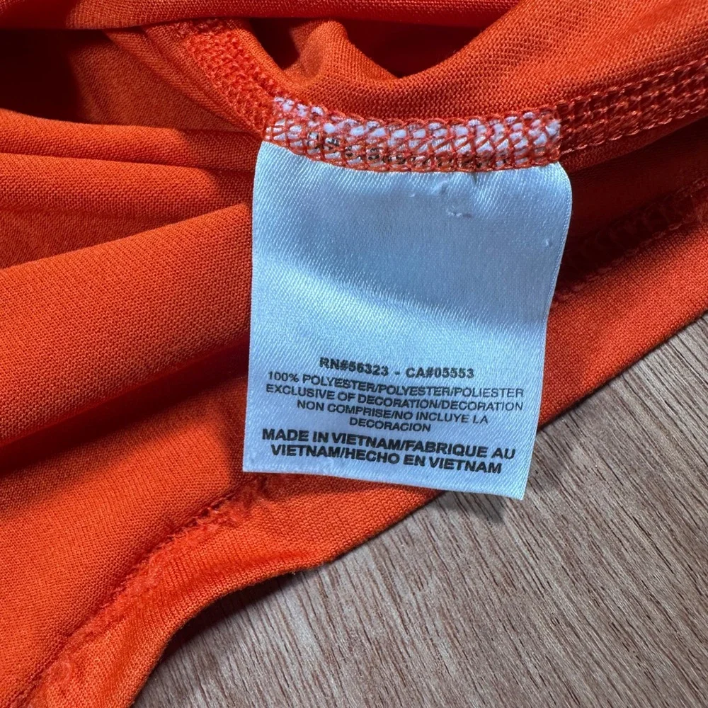 Nike Dri-FIT Swimming Shirt Mens Small Orange Long Sleeve Athletic Tee